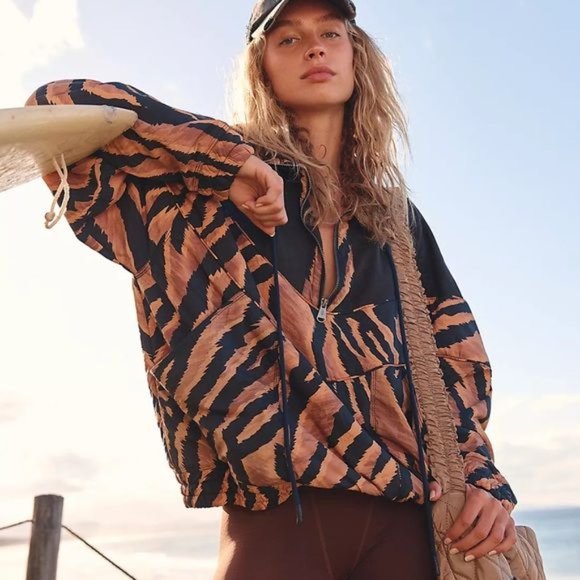 FREE PEOPLE Movement JACKET Pullover Windbreaker S Black Brown Walk the Line NEW - Picture 2 of 10